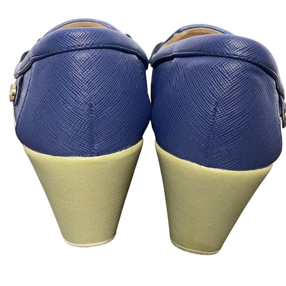 Carlton London Textured Moc-Toe Wedges in Navy Blue with gold accents, size US 9 - Picture 5 of 14